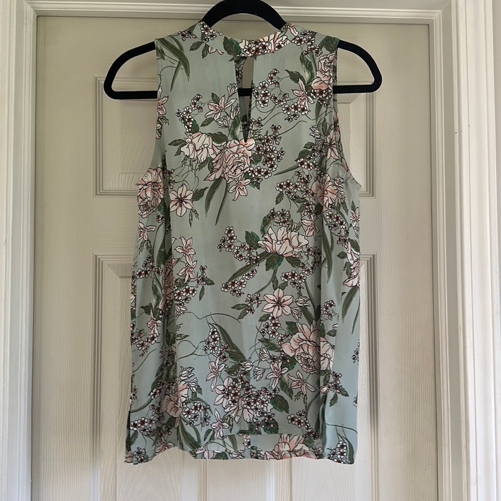 Floral, Keyhole, High Neck, Sleeveless Dress Shirt